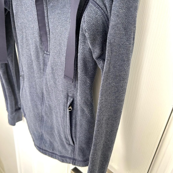 LULULEMON 1/2 Zip Hoodie Thin Running Top Sweatshirt, Heathered Blue, Size Small - Picture 8 of 16